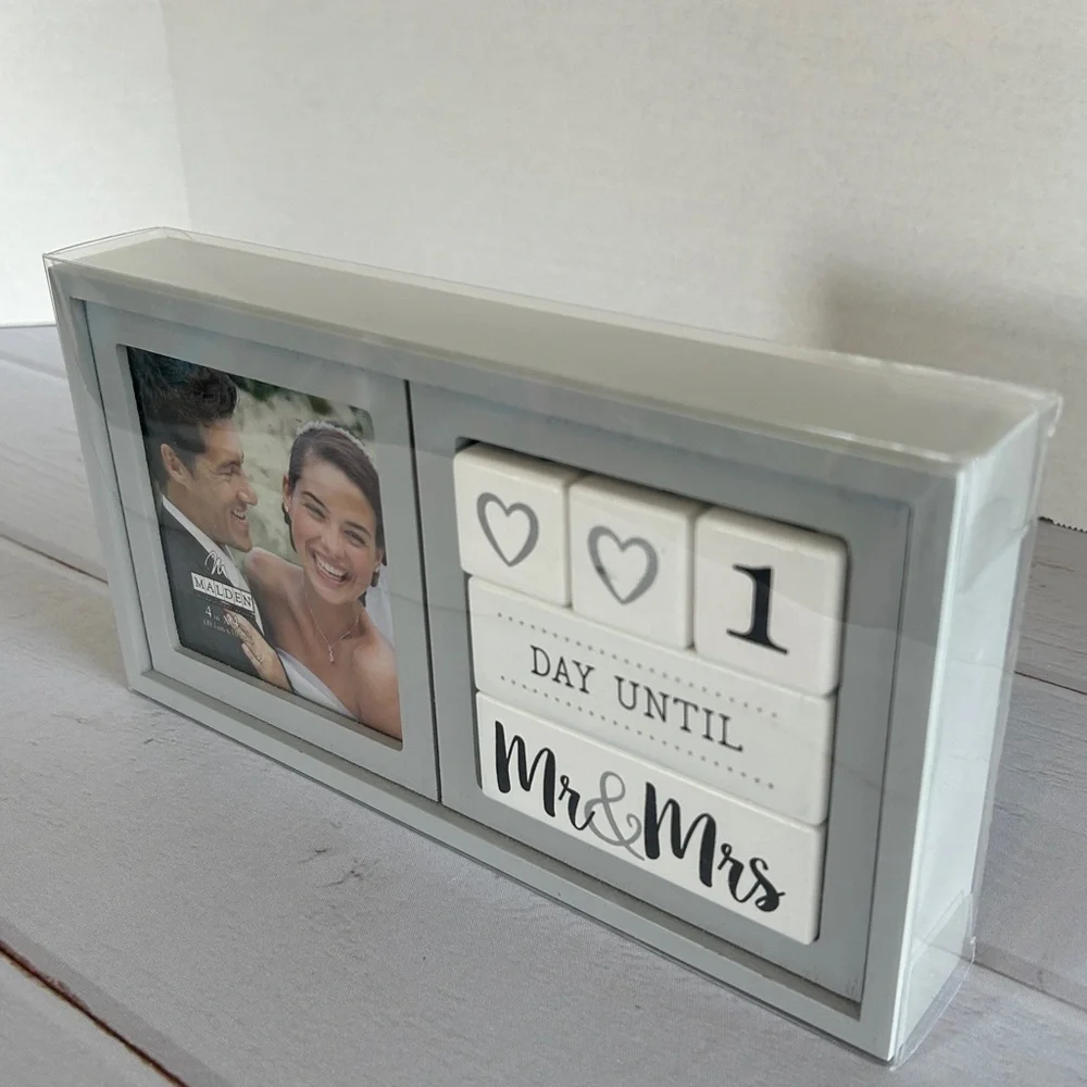 Wedding Calendar Engagement Countdown & Photo Frame | Malden | Freestanding Box